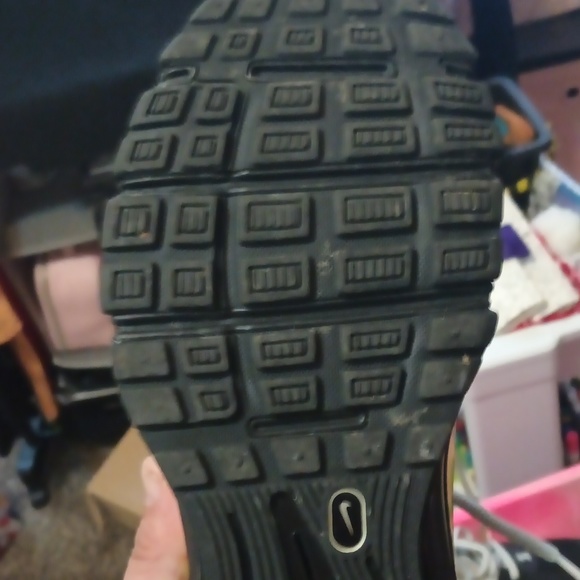 Like new nike shocks - Picture 2 of 2
